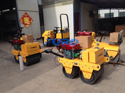 福瑞得壓路機(jī)座駕壓路機(jī)、手扶壓路機(jī)準(zhǔn)備發(fā)貨
