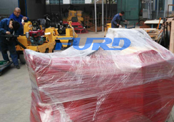 福瑞得機械座駕壓路機、手扶壓路機、灌縫機及時包裝發(fā)貨