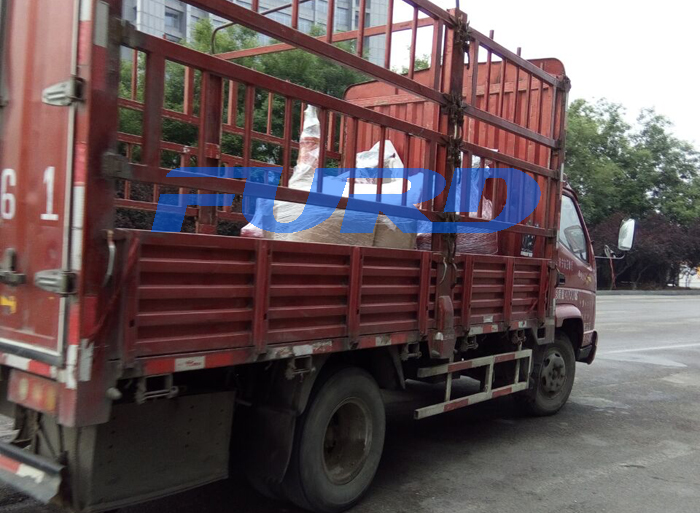 福瑞得機械手扶壓路機、二次結構澆筑機及時發(fā)貨