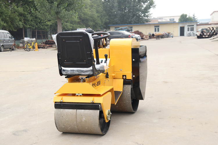 小型壓路機(jī)在城市的美化中越來越常見，它的結(jié)果又如何呢？